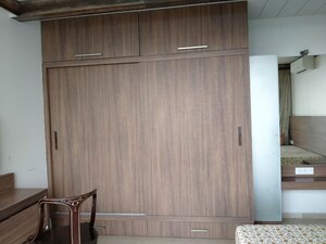 Furnished Amenities in 4 BHK Apartment at Oberoi Realty Esquire, Goregaon East – for Rent