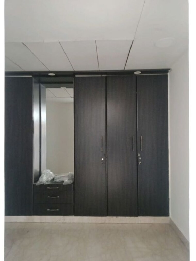 Room, pearls-gateway-tower 5 Bedroom 5335 Sq.Ft. Apartment In Sector 44 Noida 10673139