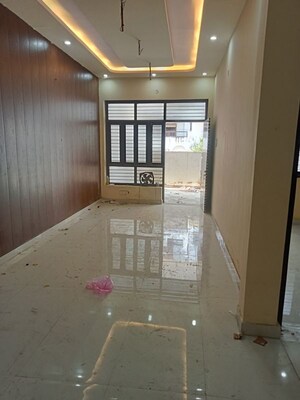 Room in 5 BHK Villa at Kamta – for Sale