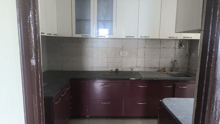 Kitchen, bptp-park-81 3.5 Bedroom 275 Sq.Yd. Apartment In Sector 81 Faridabad 10673155