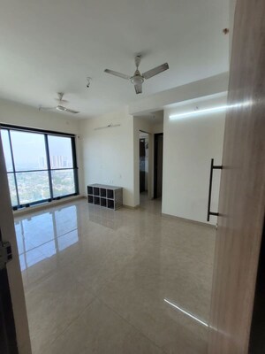 2 BHK Apartment For Rent in Dosti Eastern Bay Phase 1, Wadala