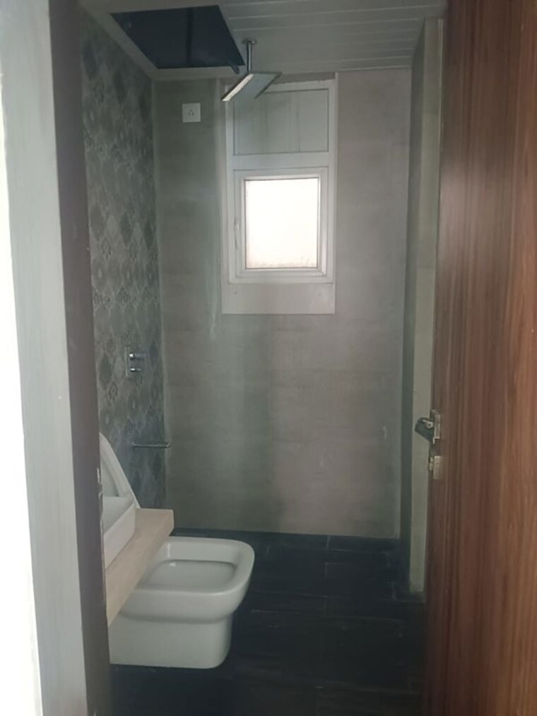 Bathroom, upper-east-97 2 Bedroom 771 Sq.Ft. Apartment In Malad East Mumbai 10673160