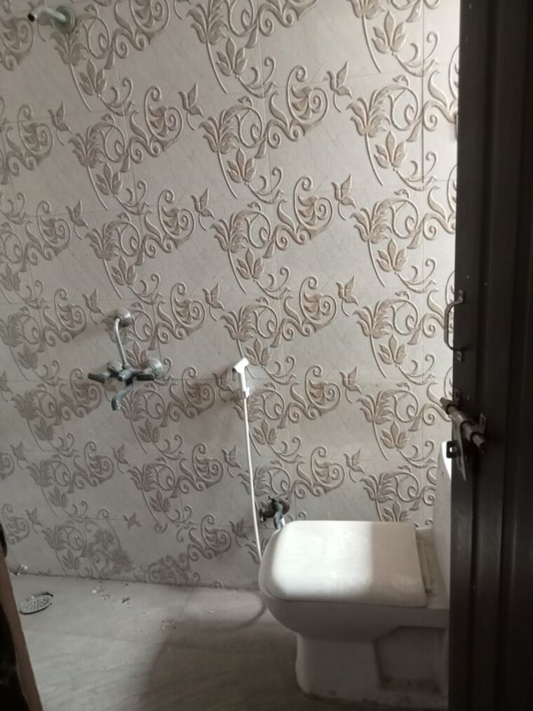 Bathroom, ozone-apartment 2 Bedroom 900 Sq.Ft. Builder Floor In Sector 104 Noida 10673190