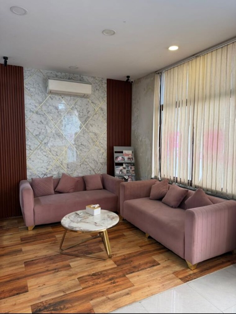 Exterior View, gomti nagar Commercial Showroom 2000 Sq.Ft. In Gomti Nagar Lucknow 10673183