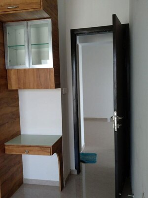 Furnished Amenities in 2 BHK Apartment at JP Decks, Goregaon East – for Rent