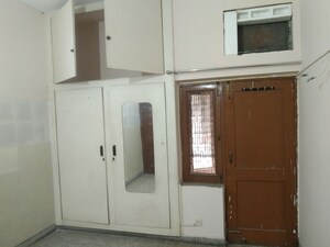 Room in 2 BHK Independent House at Urban Estate Residents Welfare Association Sector, Sector 4 – for Rent
