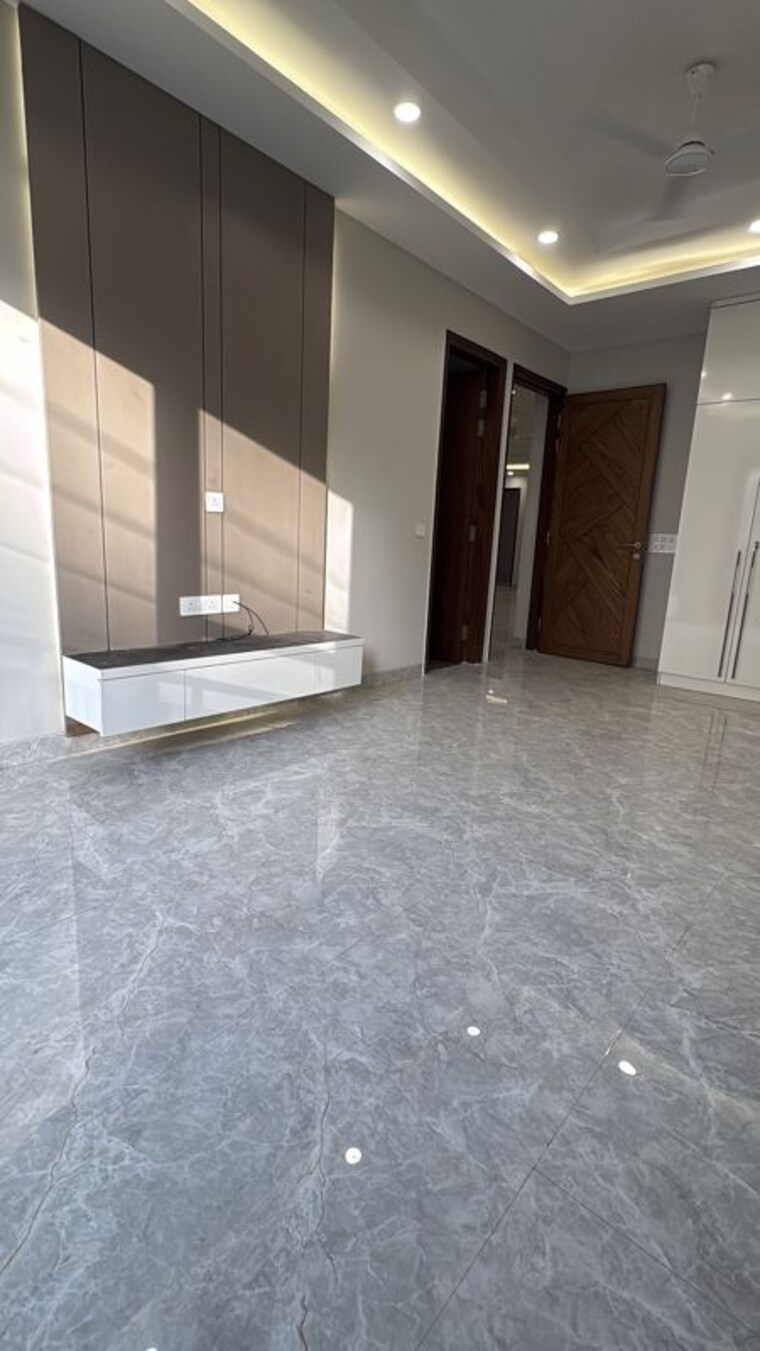 Room, palam vihar 4 Bedroom 520 Sq.Yd. Builder Floor In Palam Vihar Gurgaon 10673256