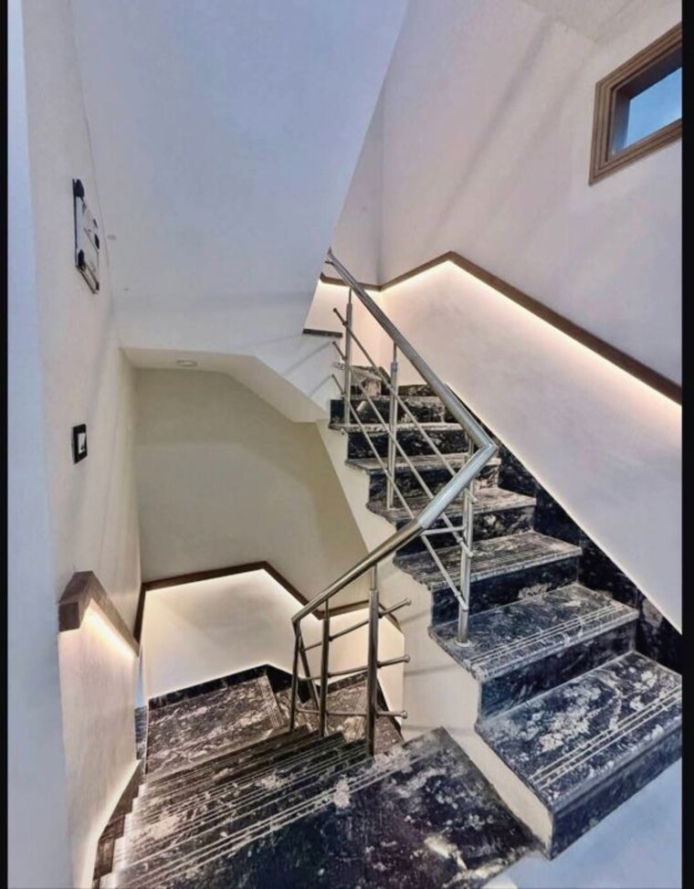 undefined, dwarka mor 3 Bedroom 550 Sq.Ft. Independent House In Dwarka Mor Delhi 10673257