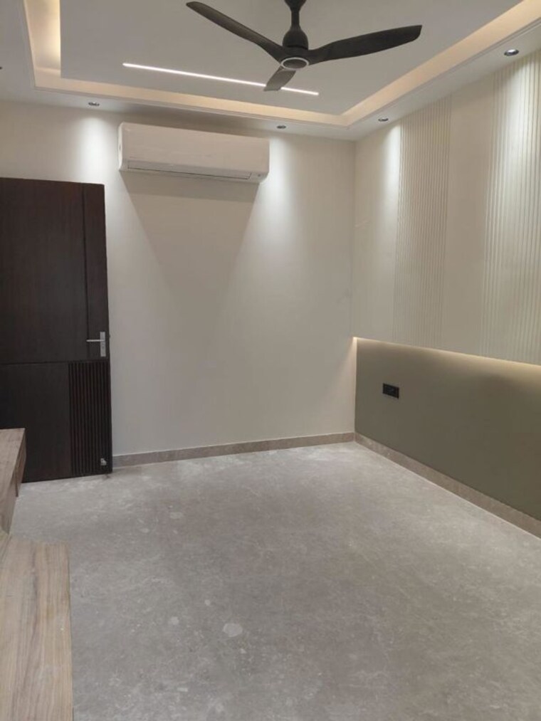 Room, kalkaji 3 Bedroom 1900 Sq.Ft. Builder Floor In Kalkaji Delhi 10673283