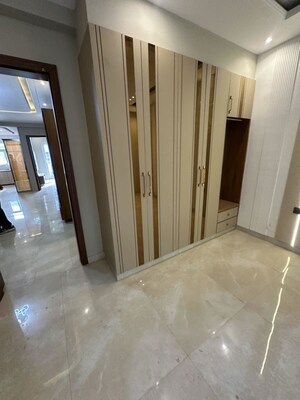 Building Lobby in 3 BHK Builder Floor at Sector 22 – for Rent