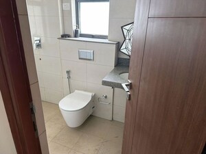 Bathroom in 2 BHK Builder Floor at Sector 22 – for Rent