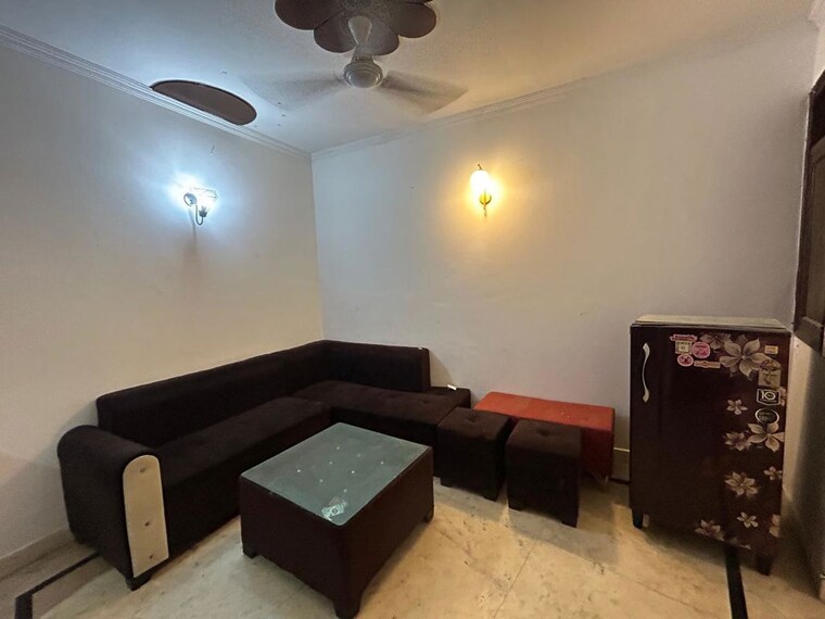 Bedroom, freedom fighters enclave 1 Bedroom 550 Sq.Ft. Builder Floor In Freedom Fighters Enclave Delhi 10673305