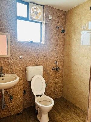 Bathroom in 3 BHK Builder Floor at Sector 21 – for Rent