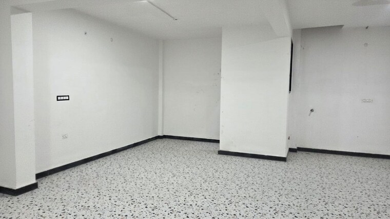 Room, srishti-apartments-jankipuram Commercial Office Space 1000 Sq.Ft. In Jankipuram Lucknow 10673375