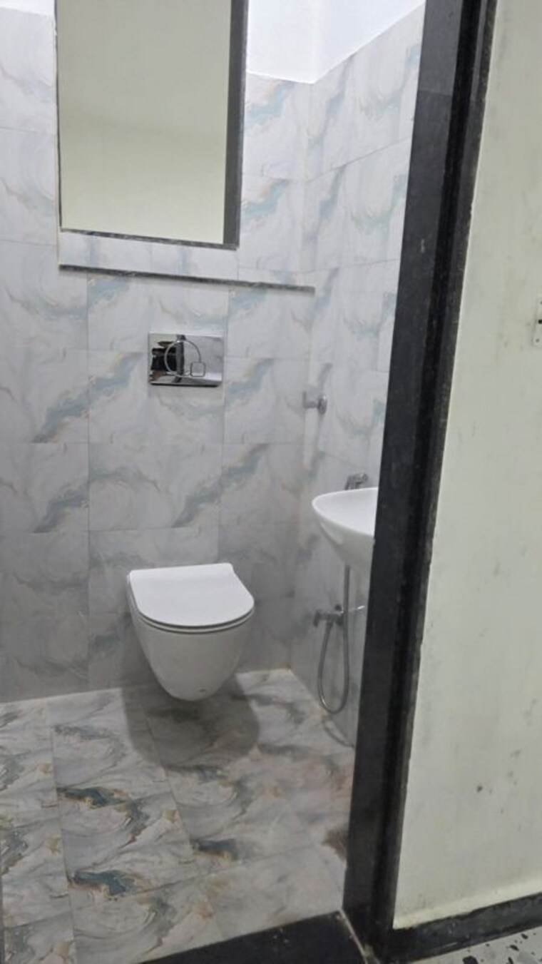 Bathroom, srishti-apartments-jankipuram Commercial Office Space 1000 Sq.Ft. In Jankipuram Lucknow 10673375