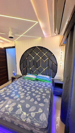 1 BHK Apartment For Rent in Lodha Splendora, Ghodbunder Road