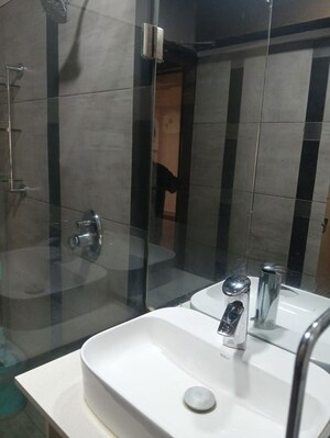 Bathroom in 3 BHK Apartment at Shiv Shakti Complex, Andheri West – for Rent