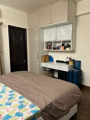 Bedroom in 2 BHK Apartment at Paras Tierea, Sector 137 – for Sale