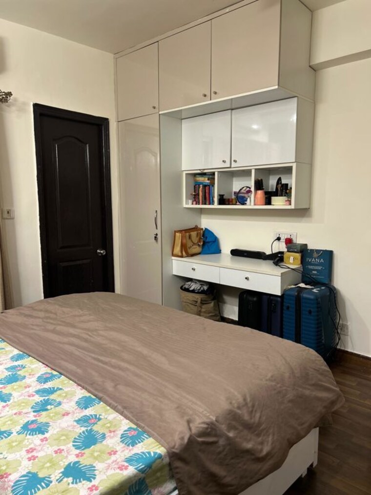 Bedroom, paras-tierea 2 Bedroom 1045 Sq.Ft. Apartment In Sector 137 Noida 10673430