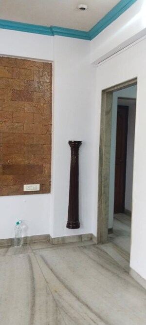 2 BHK Apartment For Rent in Sion West