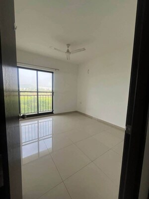 Room in 2 BHK Apartment at Shapoorji Pallonji Joyville Hinjewadi, Hinjewadi – for Rent