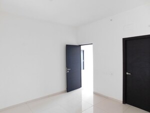Room in 2 BHK Apartment at Rajapushpa Imperia, Tellapur – for Sale