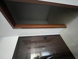 Furnished Amenities in 4 BHK Apartment at Central Park Flower Valley Aqua Front Towers, Sohna Sector 33 – for Sale