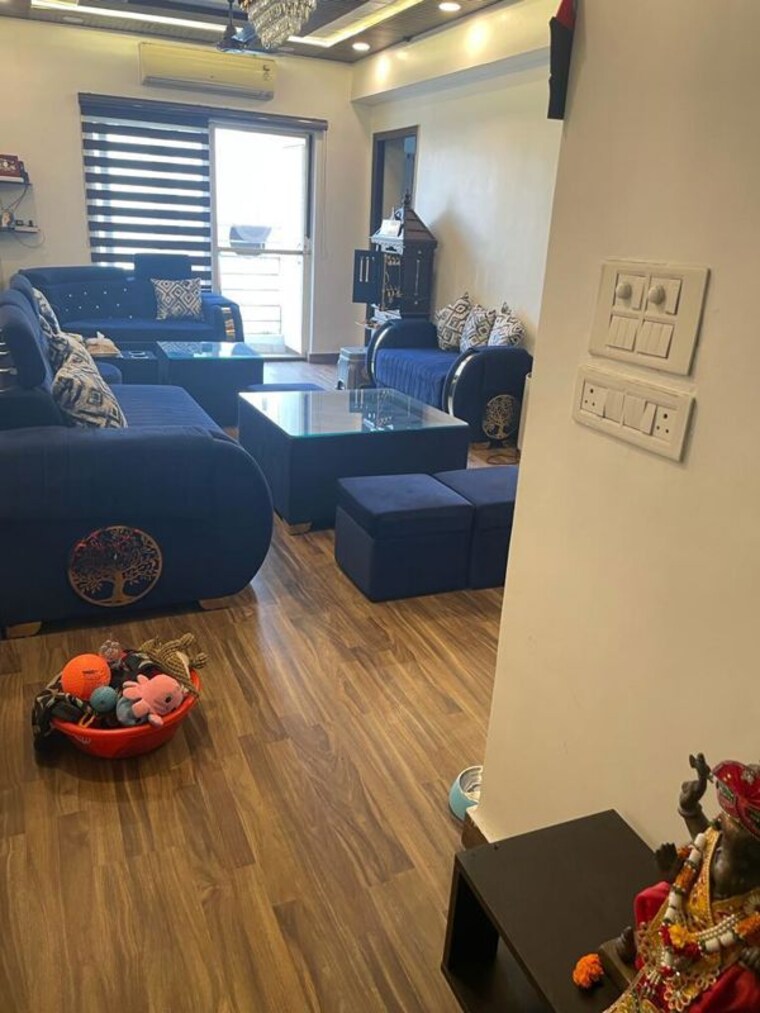 Living Room, paras-tierea 3.5 Bedroom 1265 Sq.Ft. Apartment In Sector 137 Noida 10673444