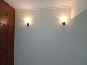 Room in 3 BHK Builder Floor at Uday Park – for Rent