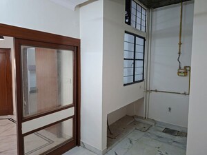 Room in 3 BHK Builder Floor at Uday Park – for Rent