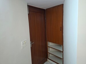 Room in 3 BHK Builder Floor at Uday Park – for Rent