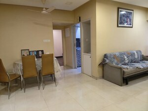 Room in 2 BHK Apartment at Vasant View, Malad West – for Rent