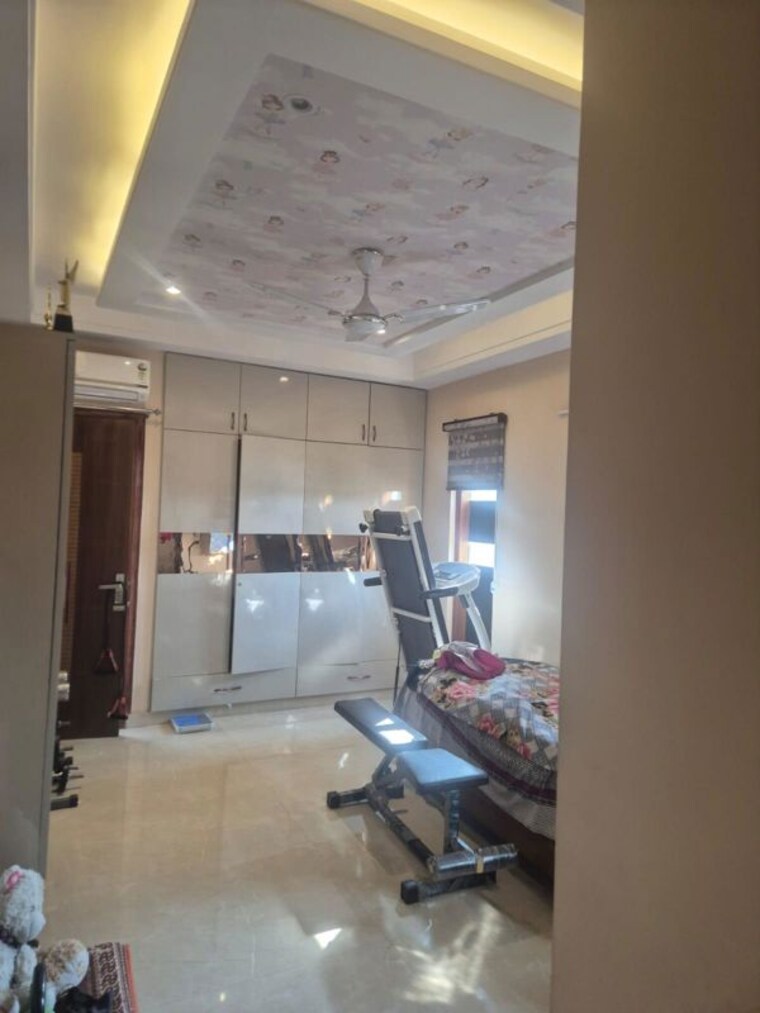 Living Room, sector 23 3 Bedroom 1550 Sq.Ft. Builder Floor In Sector 23 Gurgaon 10673555