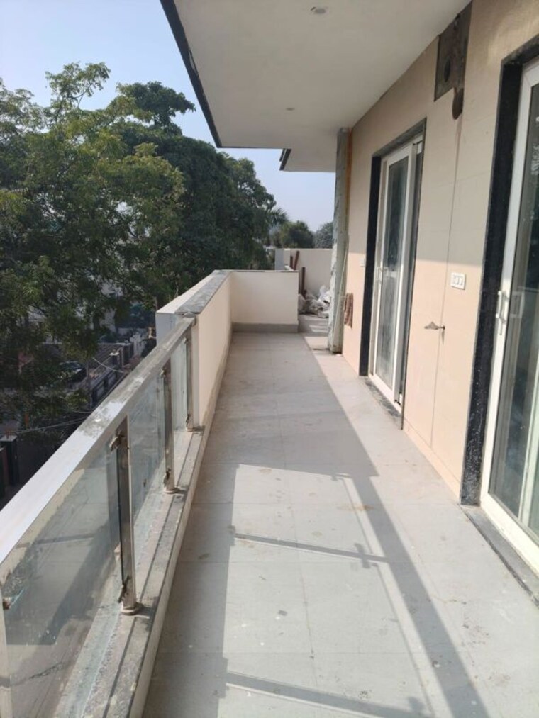 Balcony, sector 23 3 Bedroom 1550 Sq.Ft. Builder Floor In Sector 23 Gurgaon 10673571