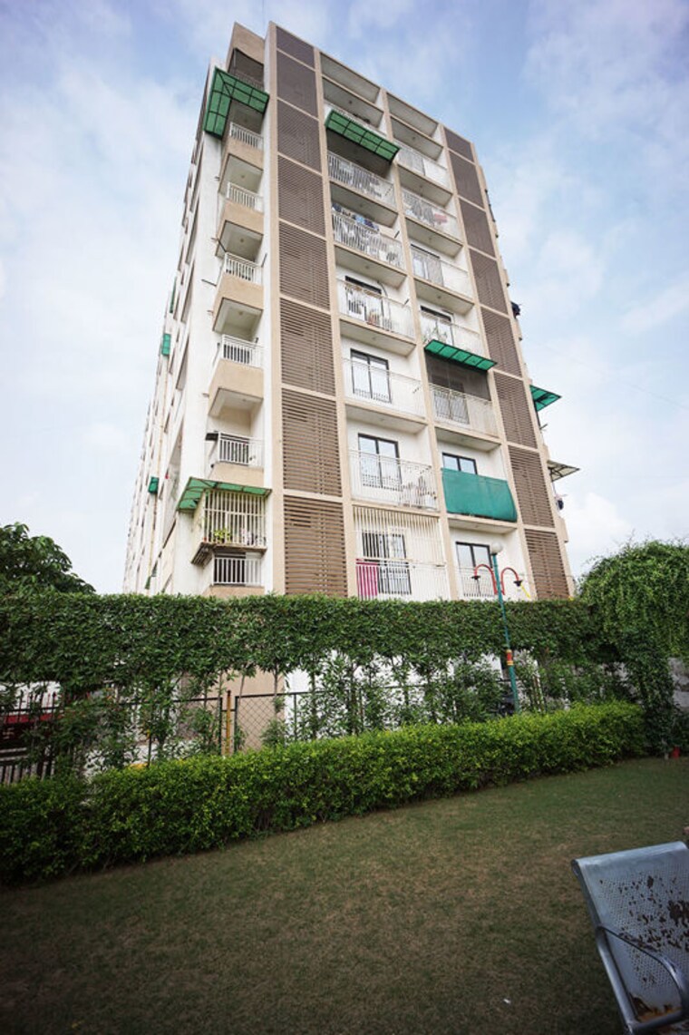 Exterior View, ghodasar 2 Bedroom 122 Sq.Yd. Apartment In Ghodasar Ahmedabad 10673580