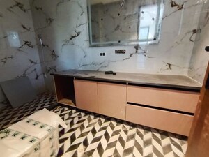  3 BHK Builder Floor at Sector 23 – for Rent