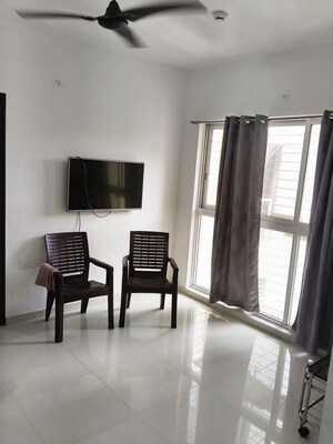 2 BHK Apartment For Rent in Lodha Amara, Kolshet Road