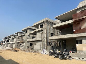 4 BHK +  4525 Sq.Ft. Villa in Bhavya Evora
