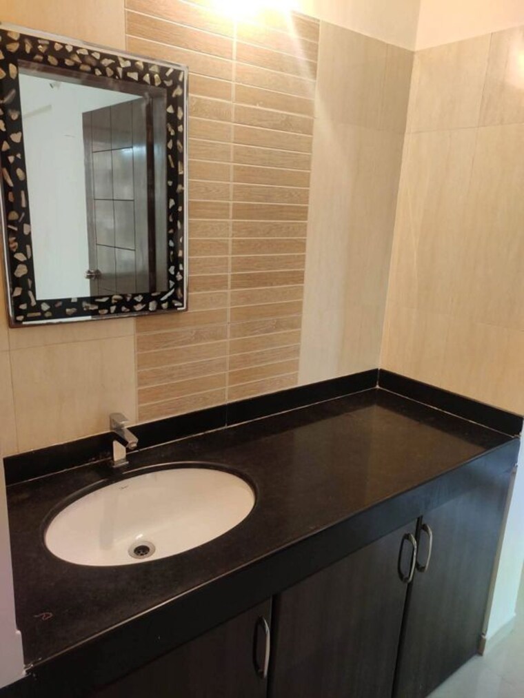 Bathroom, atlanta-society 2 Bedroom 825 Sq.Ft. Apartment In Wakad Pune 10673634