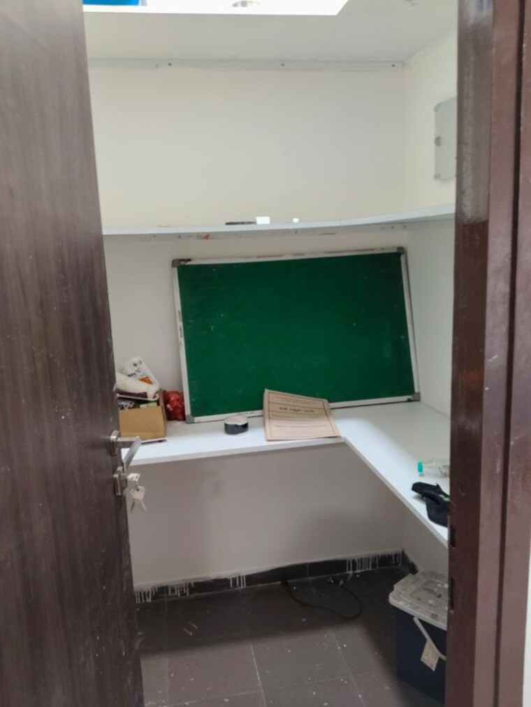 Bathroom, lodha-splendora 2.5 Bedroom 950 Sq.Ft. Apartment In Ghodbunder Road Thane 10673646