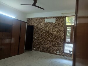 Bedroom in 5 BHK Villa at Sector 50 – for Rent
