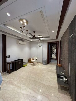 3 BHK +Builder Floor For Sale in New Rajinder Nagar