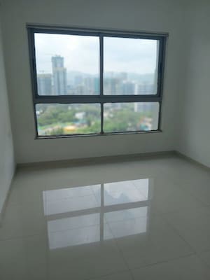 Room in 3 BHK Apartment at Kalpataru Immensa, Kolshet Road – for Rent