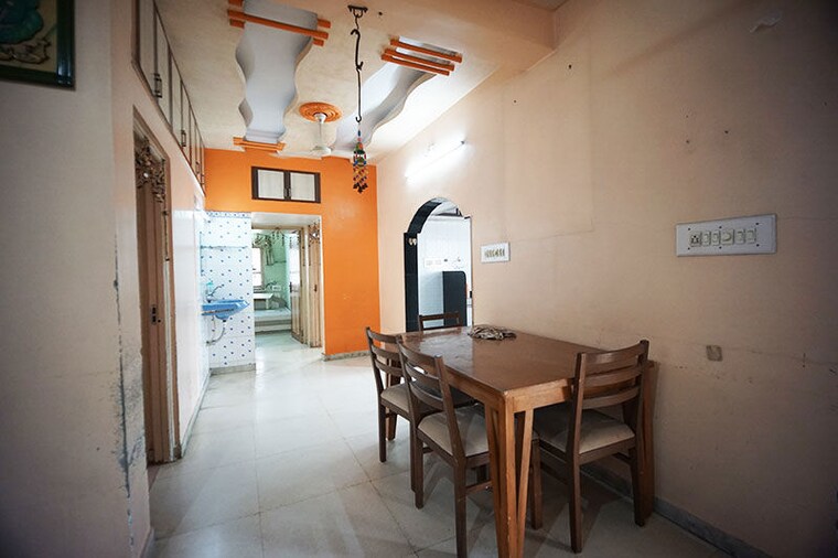 Living Room, maninagar 3 Bedroom 210 Sq.Yd. Apartment In Maninagar Ahmedabad 10673717