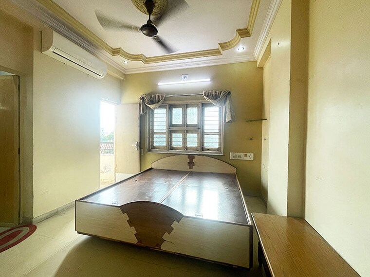 Bedroom, maninagar 3 Bedroom 210 Sq.Yd. Apartment In Maninagar Ahmedabad 10673717