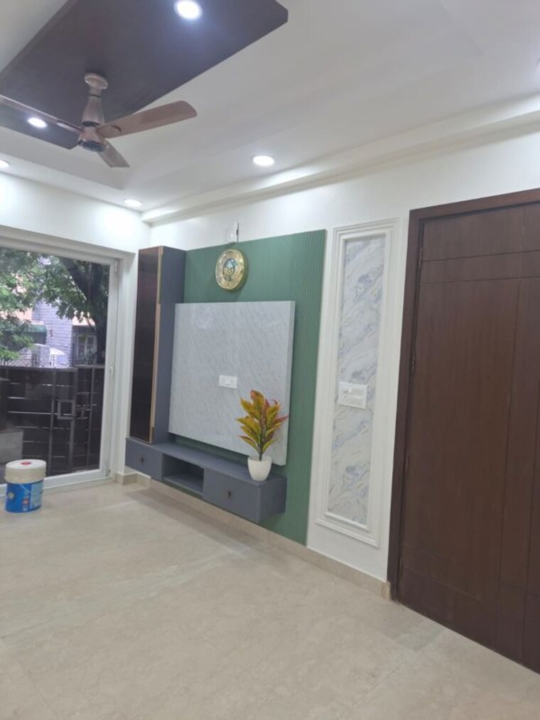 Room, sushant lok i 3 Bedroom 215 Sq.Yd. Builder Floor In Sushant Lok I Gurgaon 10673714