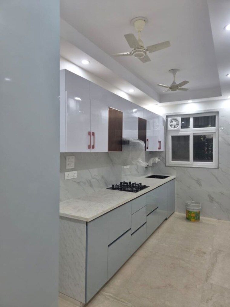 Kitchen, sushant lok i 3 Bedroom 215 Sq.Yd. Builder Floor In Sushant Lok I Gurgaon 10673714