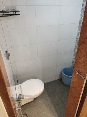 Bathroom in 2 BHK Apartment at Khar Sunrise CHS, Khar West – for Rent