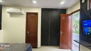 Room in 1 BHK Builder Floor at Lajpat Nagar 4 – for Rent