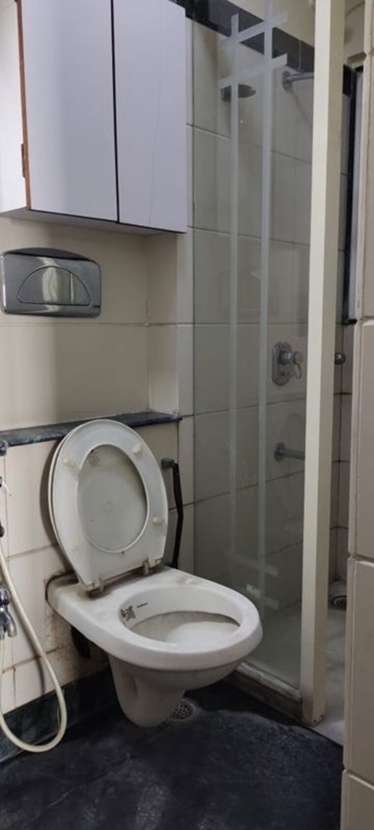 Bathroom, chembur 2 Bedroom 975 Sq.Ft. Apartment In Chembur Mumbai 10673740